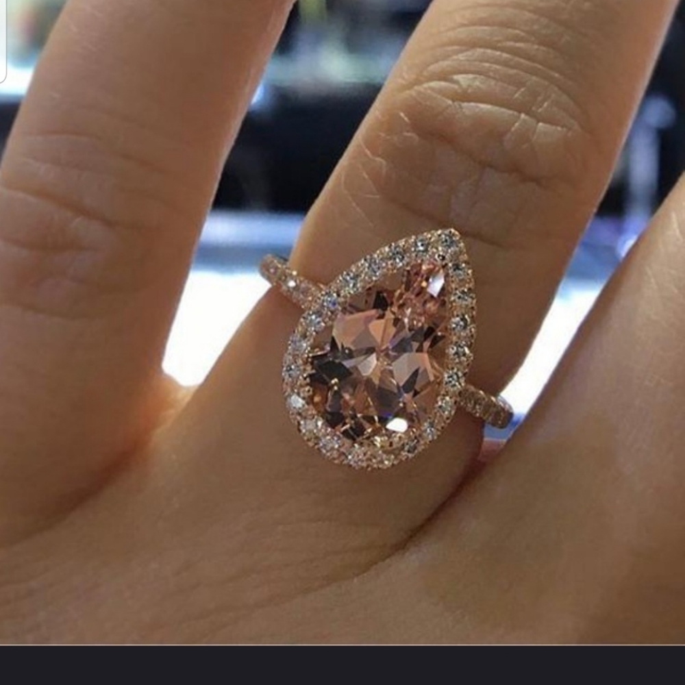 💍💍Breathtaking! Pear Shape Apricot/Clear CZ Ring in ROSE GOLD plating💍💍 - Picture 1 of 14